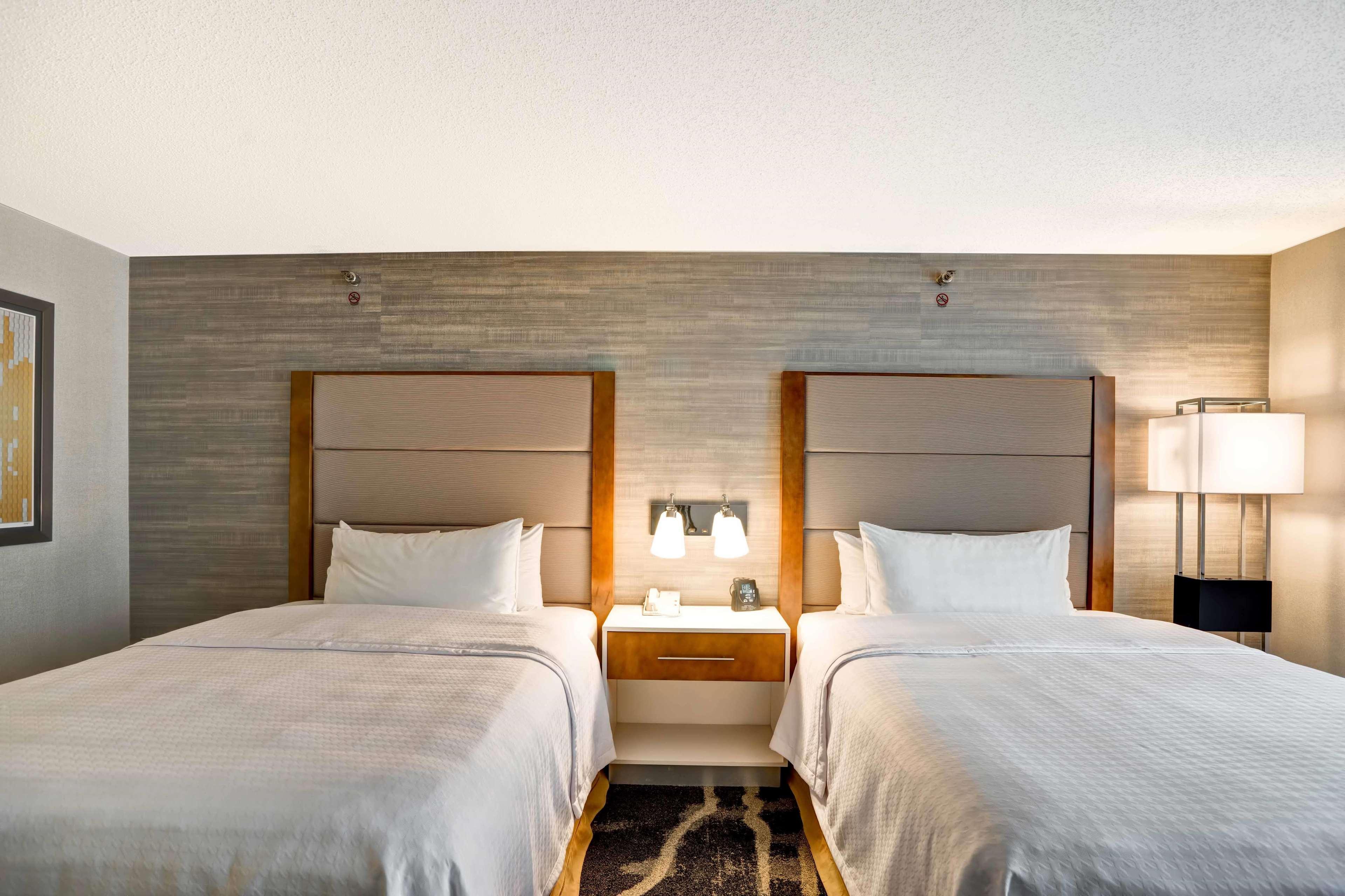 โฮมวูด สวีท บาย ฮิลตัน ชิคาโก-ดาวน์ทาวน์ Hotel ภายนอก รูปภาพ