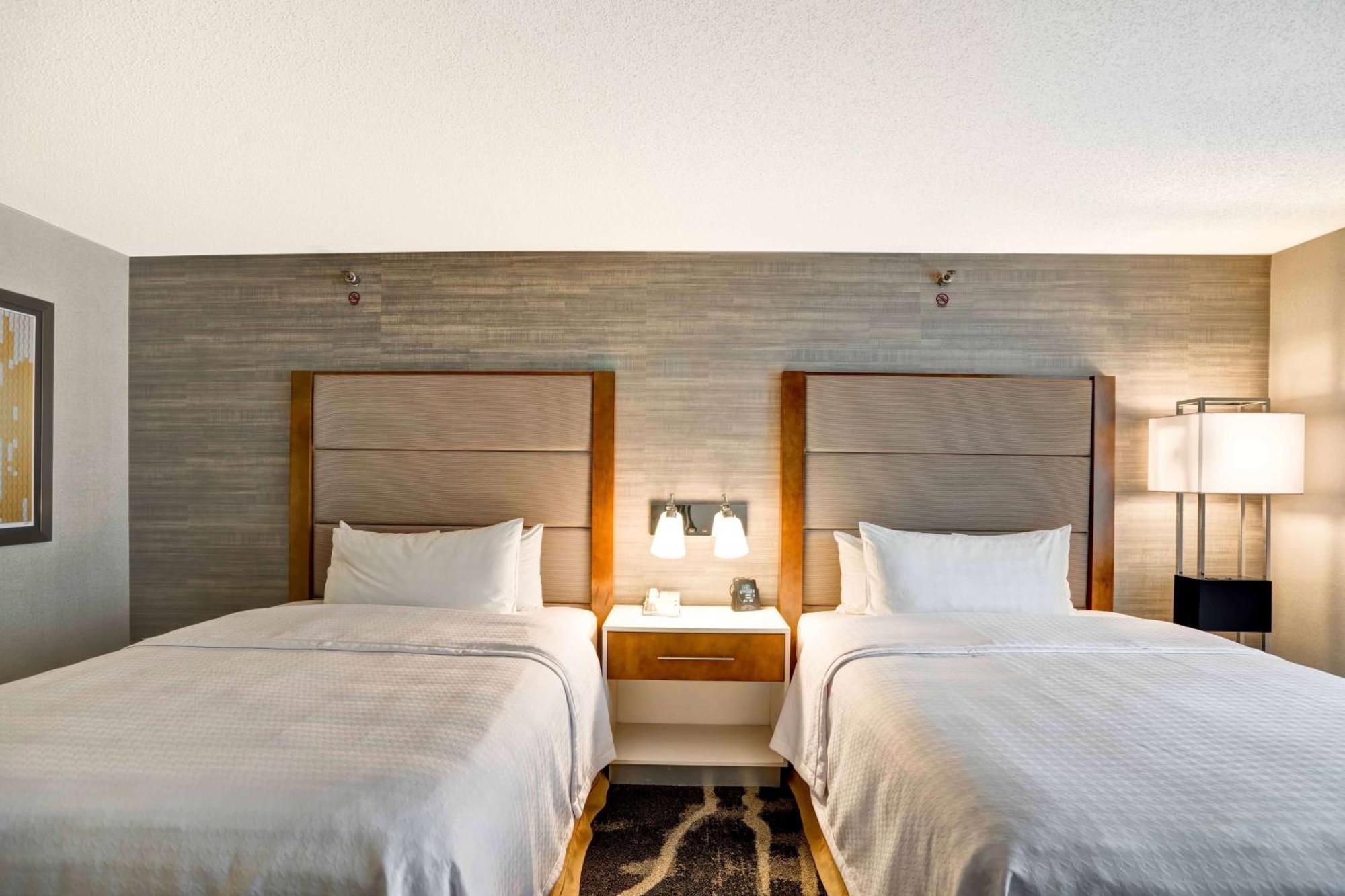 โฮมวูด สวีท บาย ฮิลตัน ชิคาโก-ดาวน์ทาวน์ Hotel ภายนอก รูปภาพ