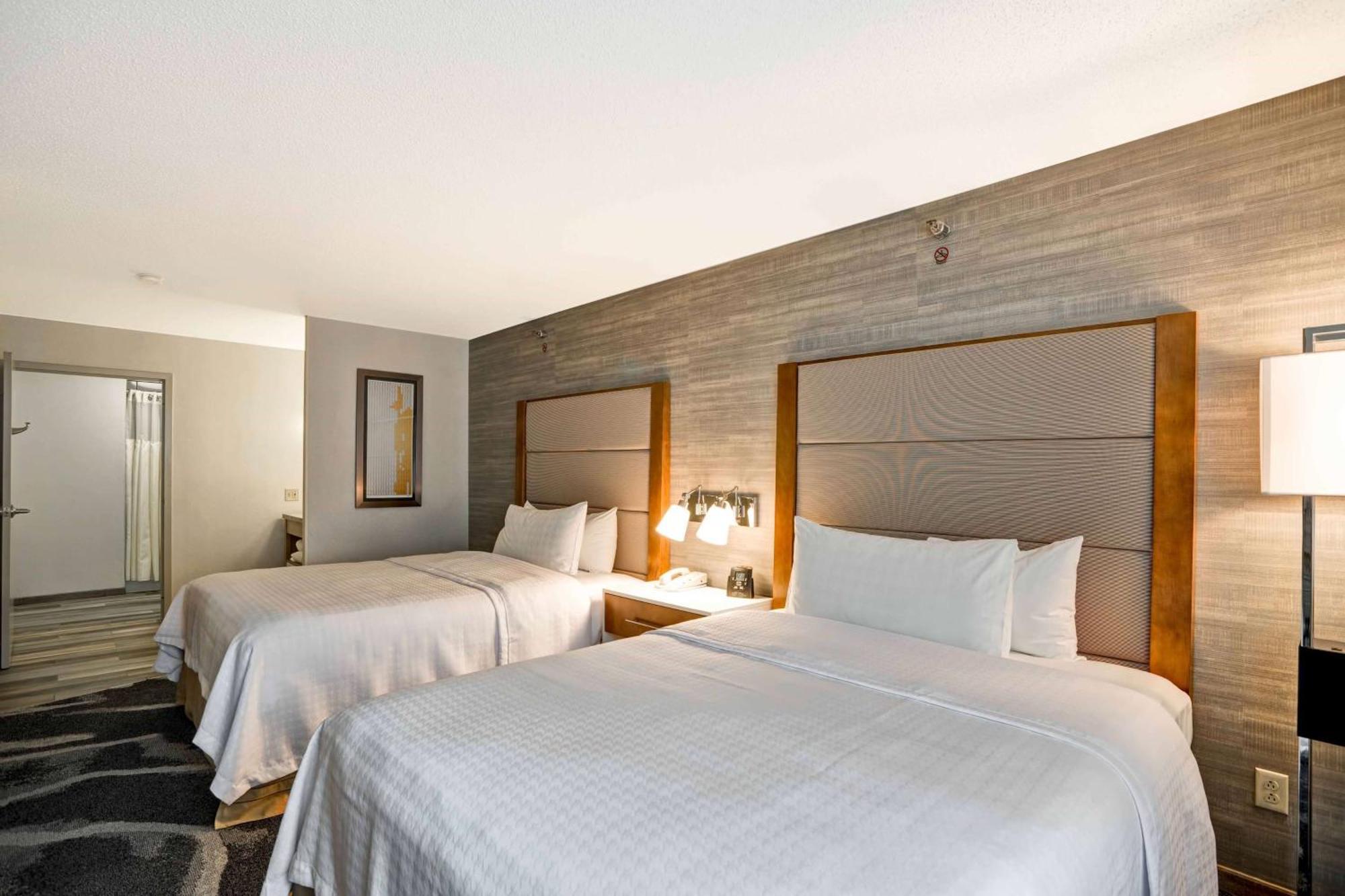 โฮมวูด สวีท บาย ฮิลตัน ชิคาโก-ดาวน์ทาวน์ Hotel ภายนอก รูปภาพ