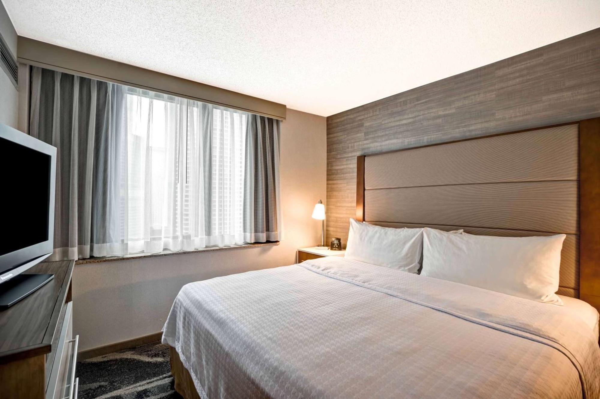 โฮมวูด สวีท บาย ฮิลตัน ชิคาโก-ดาวน์ทาวน์ Hotel ภายนอก รูปภาพ
