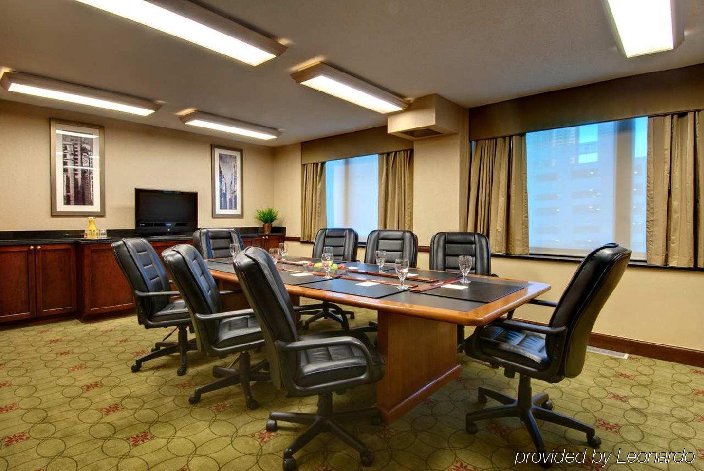 โฮมวูด สวีท บาย ฮิลตัน ชิคาโก-ดาวน์ทาวน์ Hotel ธุรกิจ รูปภาพ