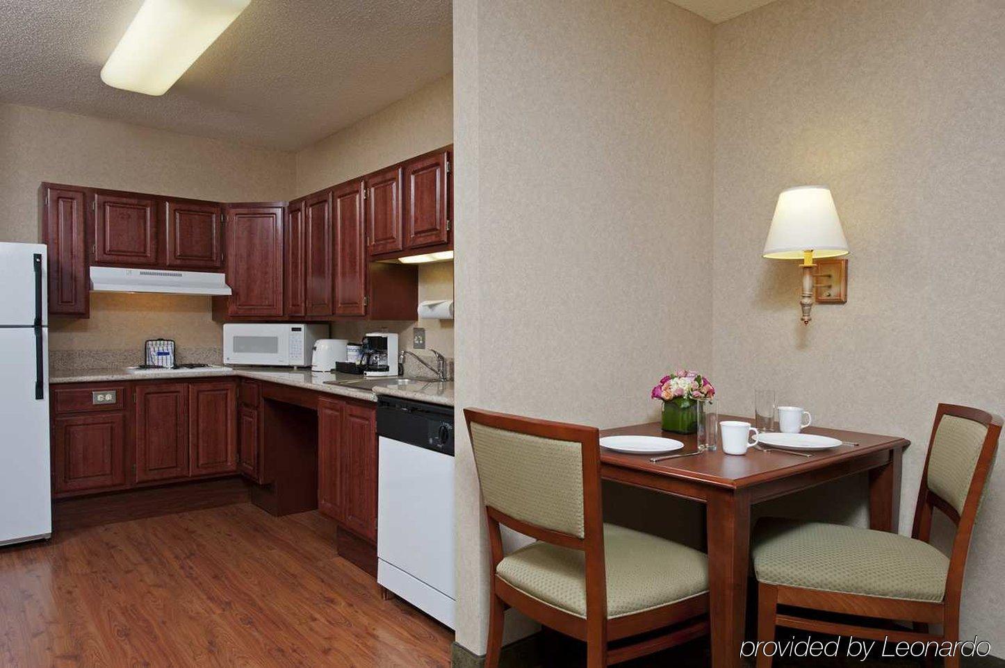 โฮมวูด สวีท บาย ฮิลตัน ชิคาโก-ดาวน์ทาวน์ Hotel ห้อง รูปภาพ